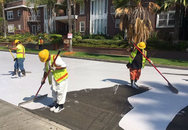 15 улиц Лос-Анджелеса выкрасили в белый цвет: ради борьбы с жарой 3