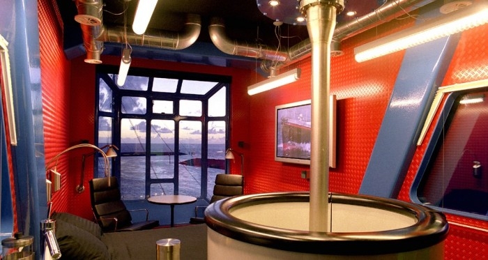 Индустриальная романтика: гостиничный номер в портовом кране