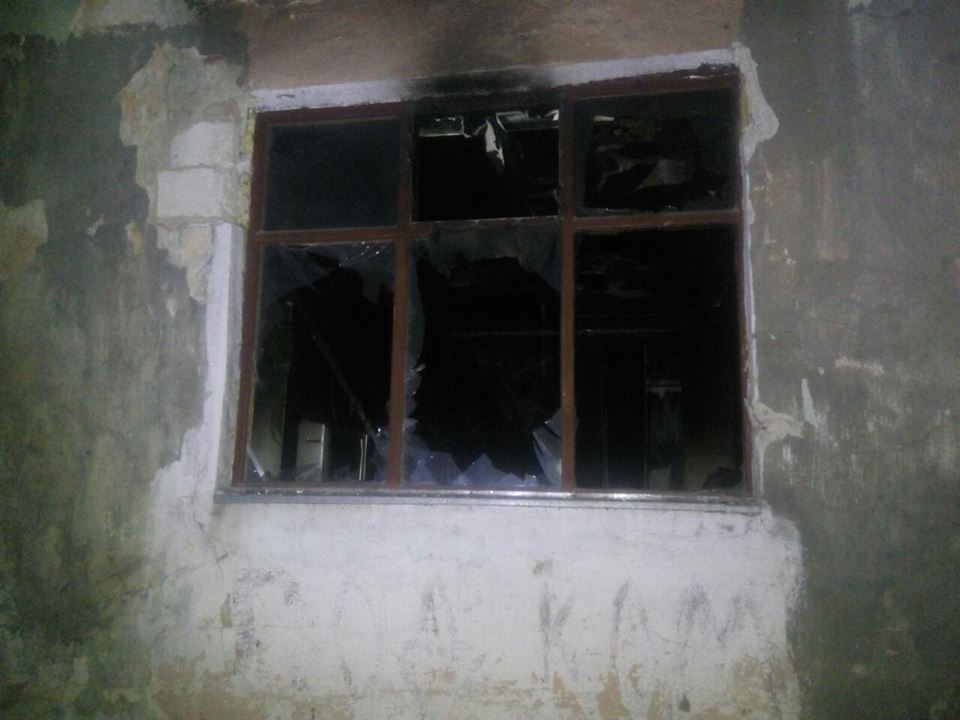 В Николаеве из-за короткого замыкания выгорела квартира в жилом доме 3