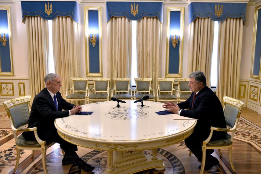 Переговоры Порошенко и Мэттиса. Официальные итоги и возможные последствия 1