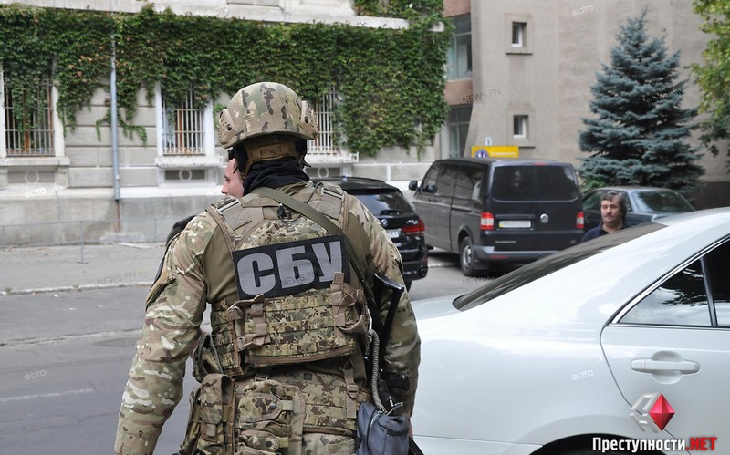 СБУ объявила в розыск журналиста по подозрению в посягательстве на территориальную целостность Украины 1