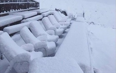Швейцарию накрыл снежный шторм 1
