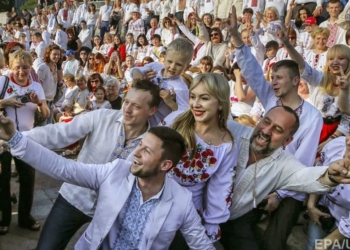 Искренние люди и радикальные перемены: иностранцы рассказали, чем их удивила Украина