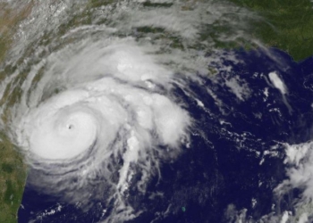 Устранение последствий урагана Харви оценили в 40 млрд долларов