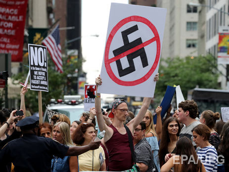 Главный сайт неонацистов США переехал на российский домен