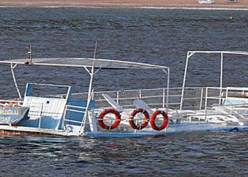 В Турции затонуло судно с туристами: есть жертвы