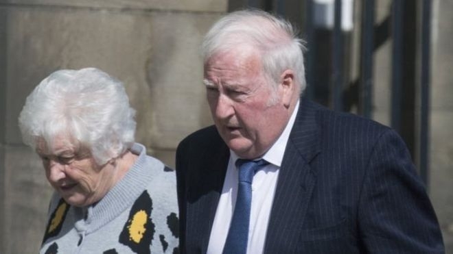 Был еще порох в пороховницах: чета пьяных пенсионеров «погуляла» в шотландском отеле – бегала голыми и повредила имущество