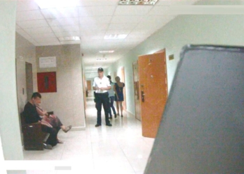 В Николаеве пьяный бывший зять отобрал у бывшей тещи детей, выломав двери в жилище, – под админарестом он проведет 5 суток