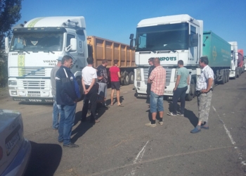 Эхо вчерашнего демарша водителей фур, отказавшихся «взвешиваться», на Николаевщине: полиция составила админпротоколы, «Дорлидеру» выписали очередной штраф