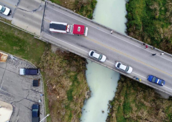 Не кисельные берега: река в Индиане на сутки стала молочной