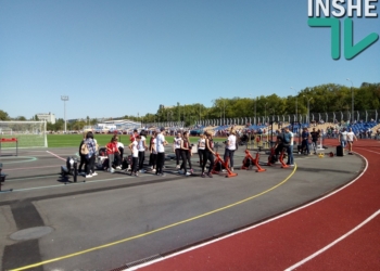 В Николаеве открыли стадион в Парке Победы: «Тут будет создаваться центр спорта, здоровой жизни и правильных семейных украинских ценностей»