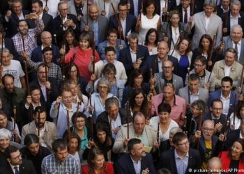 740 мэров каталонских городов поддержали референдум о независимости от Испании