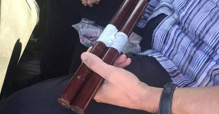 В Николаеве мужчина отказался объяснять, куда он шел поутру с нунчаками