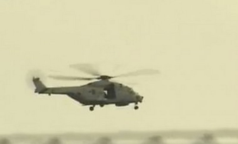 Непонятная история: на авиашоу у бельгийского Льежа из военного вертолета выпал пилот 1