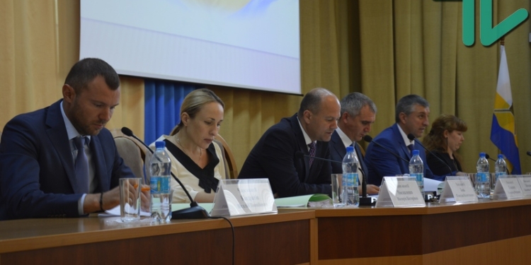 Первомайск полностью отказался от централизованного теплоснабжения, а мэр Дромашко посоветовала Сенкевичу не повторять её ошибок при приёме облтеплоэнерго