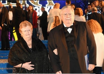 Посол США в России Джон Теффт вместе с супругой покинет Россию через неделю