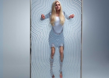 Он художник, он так видит: в Британии на создание арт-композиции ушло 7 тысяч таблеток экстази, изготовленных в подпольной лаборатории