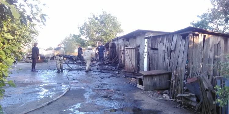 За сутки на Николаевщине вспыхнули хозпостройка и летняя кухня