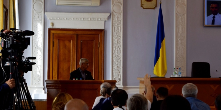 Николаевский горсовет обратился к Кабмину по поводу задолженности по зарплате на «Николаевском судостроительном заводе»