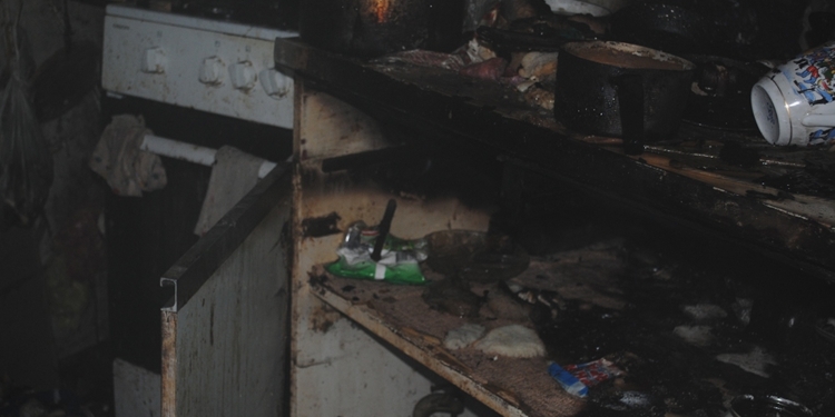 В Николаеве из-за нарушений правил эксплуатации бытовых газовых приборов загорелась квартира на первом этаже