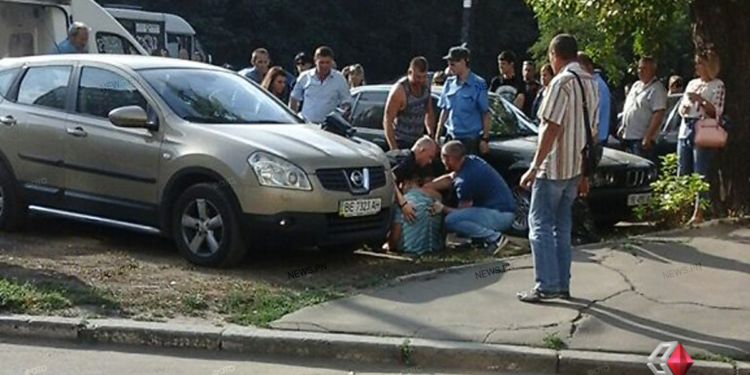 В Николаеве около завода «Зоря – Машпроект» друг в друга постреляли два водителя