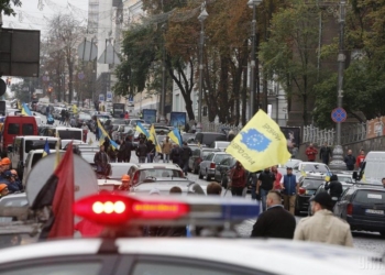 Нардепы запретят ввоз авто на еврономерах, – представитель Порошенко в Раде