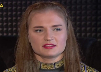 Давит арбузы бедрами. Украинка стала самой сильной женщиной планеты