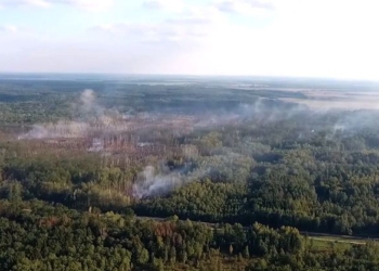 Разрушенные взрывами склады в Калиновке показали с высоты птичьего полета