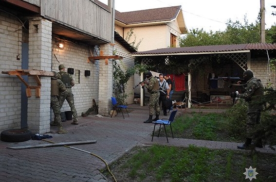 Пыточная для алкоголиков и наркоманов. Силовики в Запорожье освободили из плена 100 подопытных