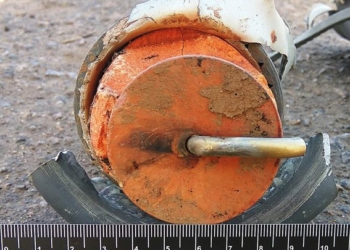 На полигоне «Широкий Лан» искатель металлолома нашел и почти вывез фрагменты неуправляемых авиационных ракет