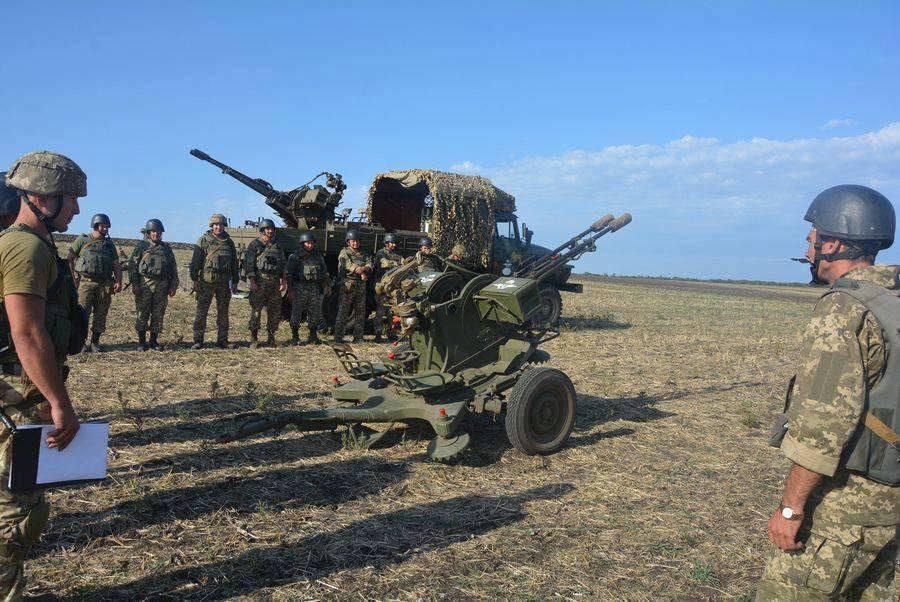 Николаевские десантники продолжают обучение резервистов: действия расчета зенитной установки должны быть четкими 3