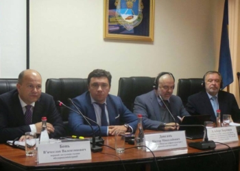 Бетонная дорога 1-й категории, аэропорт, железнодорожный вокзал: в Николаеве с заместителем министра обсудили проект Национальной транспортной стратегии