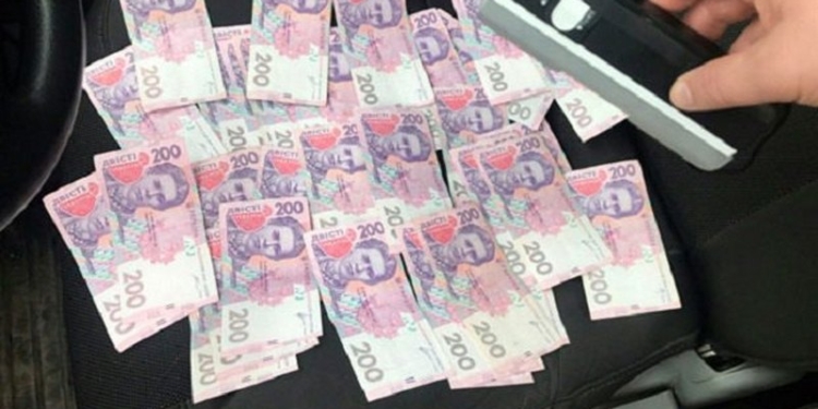 Во Львовской области депутат сельсовета требовал 12 тыс.грн. за место на кладбище