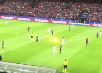 Московский «Спартак» может быть наказан УЕФА – за файер своего болельщика, который вылетел в центр поля и чуть не попал в рефери