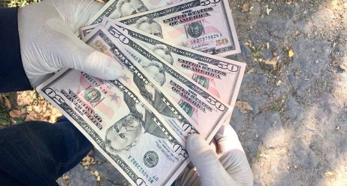 Хасиды в Умани. Депутат горсовета обложил данью торговцев. Взят СБУ с поличным