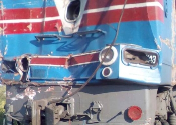 В Харьковской области грузовик столкнулся с поездом