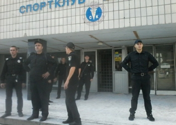 В Киеве титушки захватили спортивный клуб. Освобождали спортсмены. Есть раненые