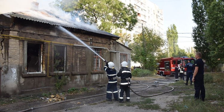Дом на Севастопольской в Николаеве потушили