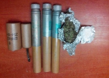 В киевском метро задержали мужчину с наркотиками и боеприпасами