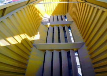 В Черноморске испытали новые контейнеры для сыпучих грузов – с выгрузкой через дно