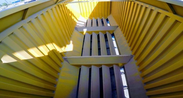 В Черноморске испытали новые контейнеры для сыпучих грузов – с выгрузкой через дно