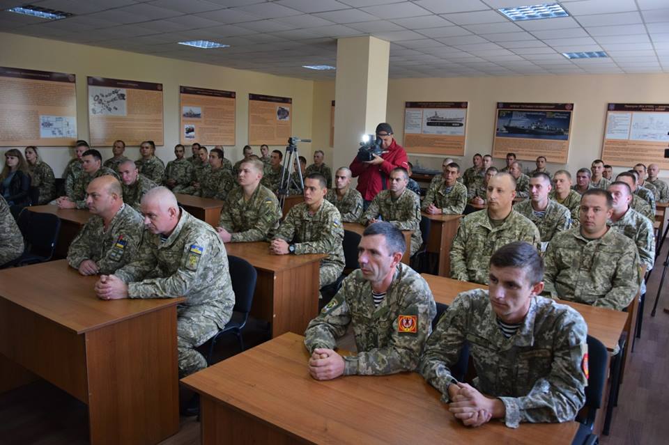 Сержанты – это хребет армии: в Николаеве выпустили первых сержантов ВМС, подготовленных по стандартам НАТО 8