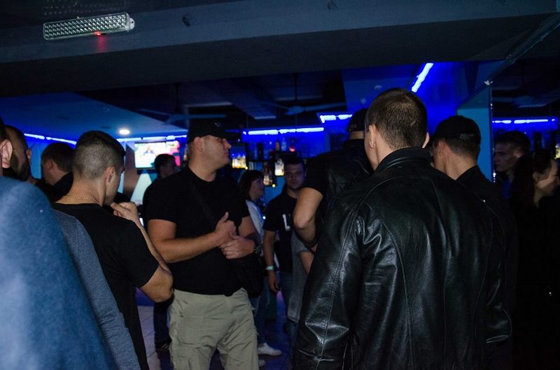 Во время обыска николаевского ночного клуба «Sumerki» полиция обнаружила оружие, наркотики и нелицензионный алкоголь, а также задержала 38 человек 5