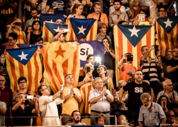 Мадрид меняет полицию в Каталонии. Конфликт может возникнуть еще до референдума. Что это значит для Европы и мира