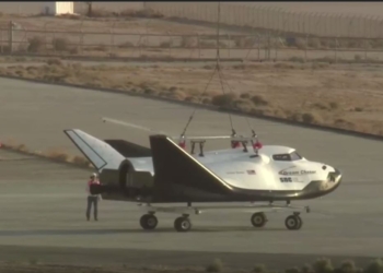 Небольшой и легкий. В США показали испытания нового космического корабля