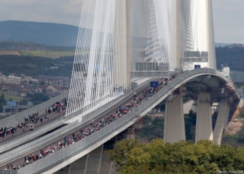  Елизавета II открыла самый высокий в Шотландии мост