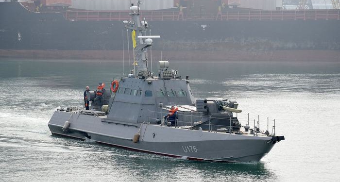 ВМС Украины приняли на вооружение два бронированных катера