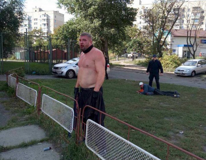 В Киеве титушки захватили спортивный клуб. Освобождали спортсмены. Есть раненые 3