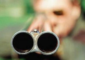 В Германии мужчина застрелил из ружья двоих посетителей паба