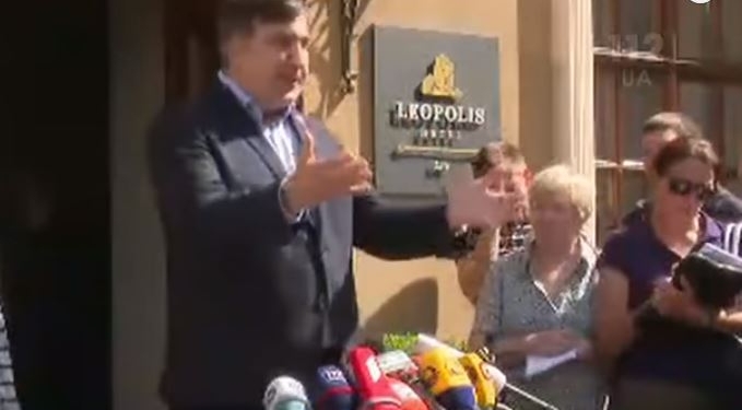 Саакашвили заявил, что его паспорт “украла полиция”